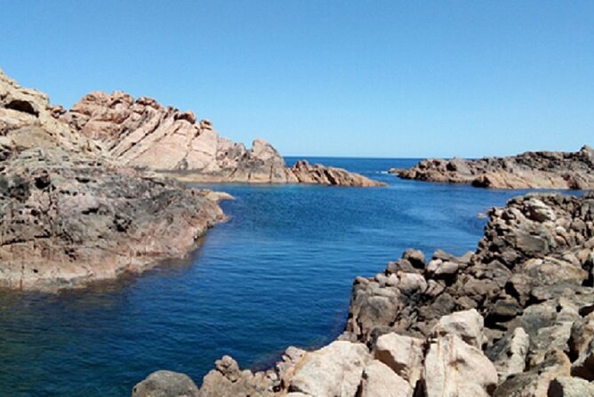 1 Day Margaret River Sightseeing Tour from Perth - Canal Rocks: footbridge views and wave-hit coastline energy