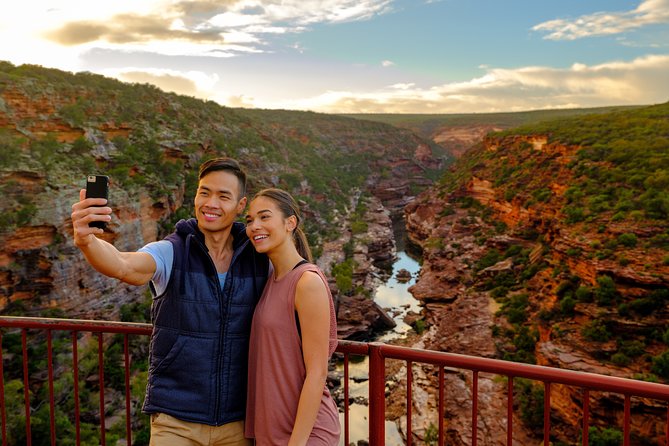 6-Day Coral Coaster from Perth to Exmouth One-Way via Monkey Mia Ningaloo Reef - A one-way Coral Coast road trip with meals and stops built in