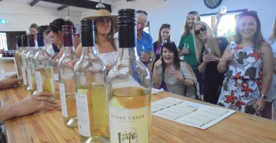 Afternoon Swan Valley Wine Tasting with Transportation - A 6-hour Swan Valley taste run from Perth (and the no-lunch rule)