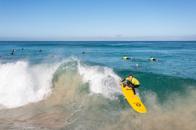 Explore Perth Beaches at Sunset by Minibus - Scarborough Beach Sunset Picnic with Margaret River Wine