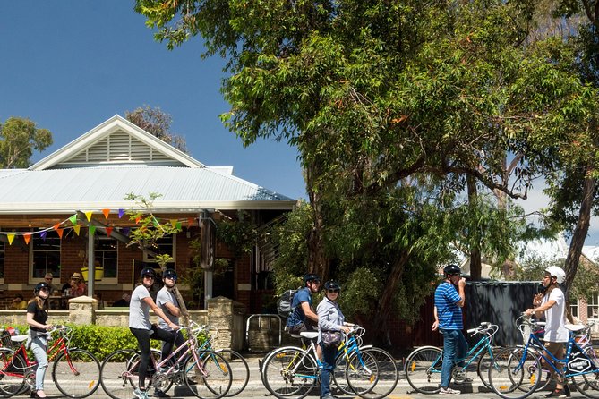 Fremantle Electric Bike Tour - C.Y. O’Connor Beach: a relaxed break with snorkeling context