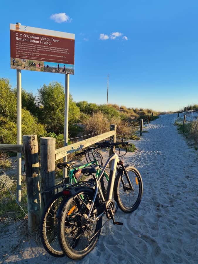 Fremantle: Historic Electric Bike Tour - Fremantle’s heritage stops: Round House, prison, and war memorial viewpoints