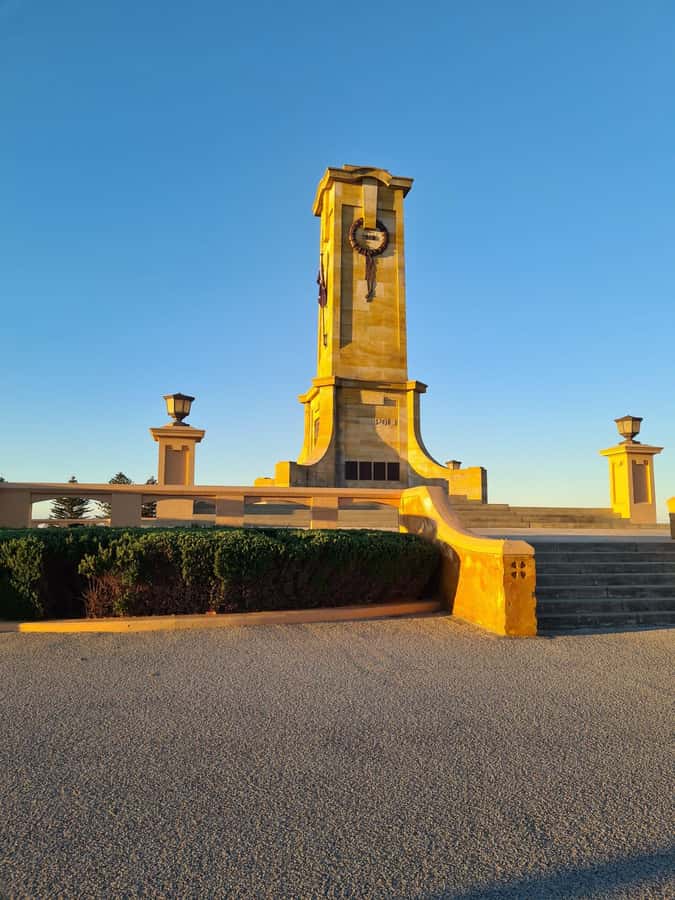 Fremantle: Historic Electric Bike Tour - The final pub stop: social time you’ll use