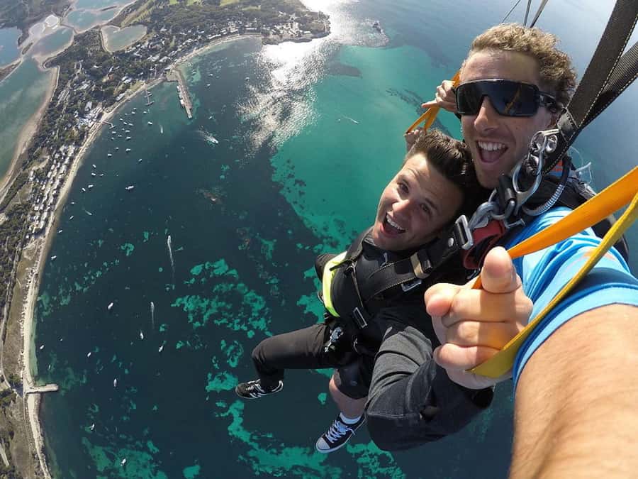 Fremantle: Rottnest Island Skydive and Ferry Package - 10,000 vs 15,000 feet: how your free-fall seconds are chosen
