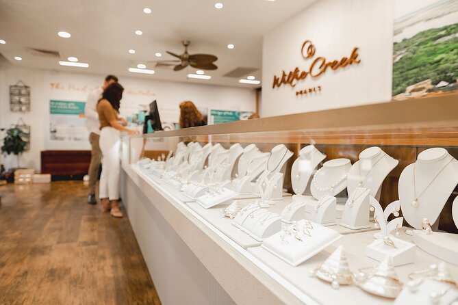 Harvest Your Own Pearl Private Experience - Perth - Pearls aren’t just jewelry: what you learn during the presentation