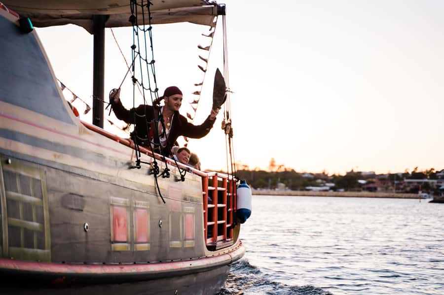 Mandurah: 1.5 Hour Sundowner Cruise - The Sunset Moment: When the Estuary Becomes the Main Event