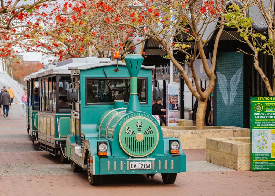 Mandurah: Big Toot 30 mins scenic tour - The commentary: turning a short ride into a useful Mandurah lesson