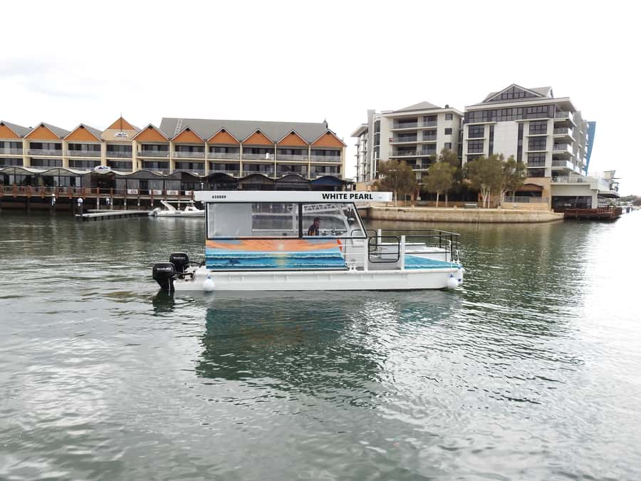 Mandurah: Sightseeing Dolphin Cruise with Tour Guide - Mandurah’s inland waterways are the real star