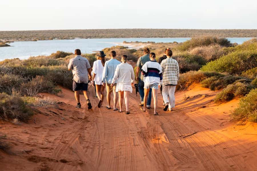 Perth: 4-Day Coastal Loop to Monkey Mia with Accommodation - Rooms, meals, and what’s actually included for your money