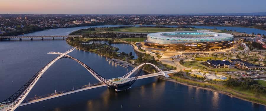 Perth & Fremantle Tour with Scenic Swan River Cruise - A full Perth-to-Fremantle day with a Swan River finish