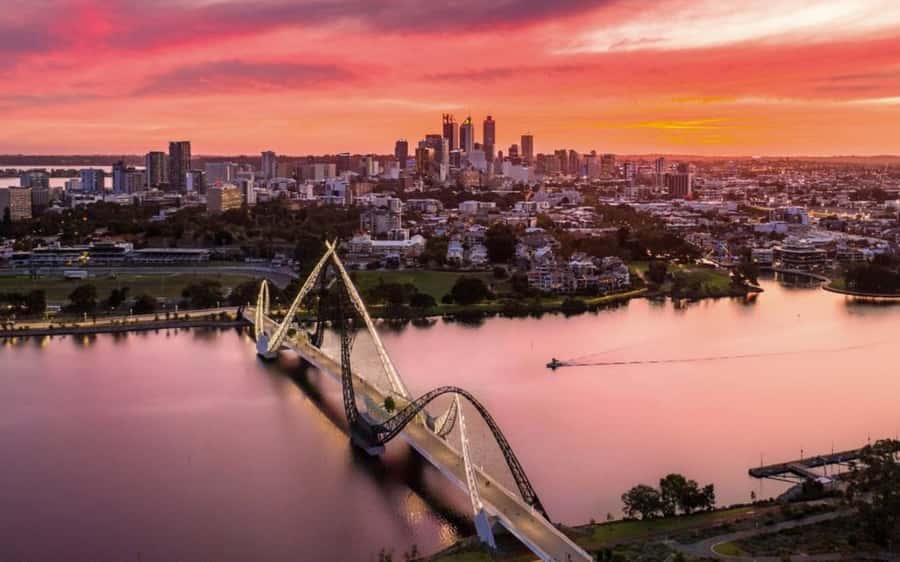 Perth & Fremantle Tour with Scenic Swan River Cruise - Millionaire’s Row and Swan River neighborhoods: Perth from its gentler side