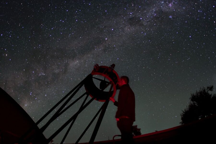 Perth: Gravity Discovery Centre Nighttime Experience Ticket - Telescope time in the observatory: planets, clusters, galaxies, nebulae