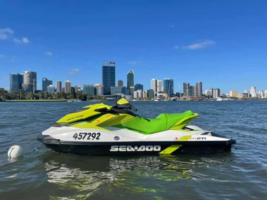 Perth: Guided Jet Ski Tour with Freestyle Session - Sharing a Jet Ski vs Riding Solo: How the Upgrade Changes the Experience