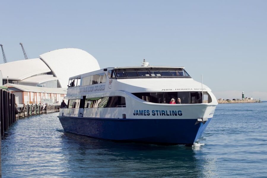 Perth: Swan River Lunch Cruise - Captain Commentary: The Fun Facts, Plus the Audio Reality Check