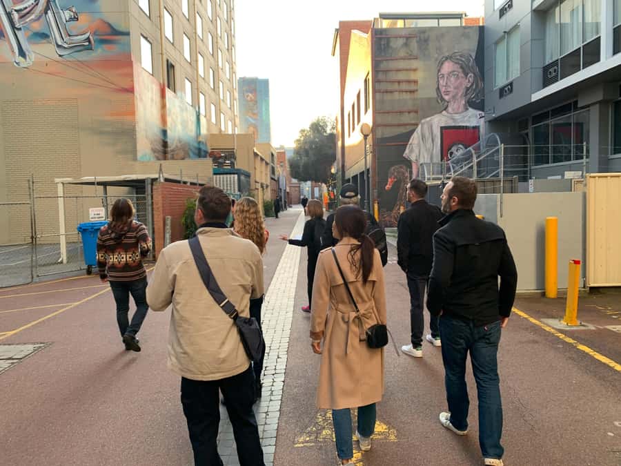 Perth: True Crime Guided Walking Tour - Photo Stops and City Views: When Perth Looks Like Two Different Cities