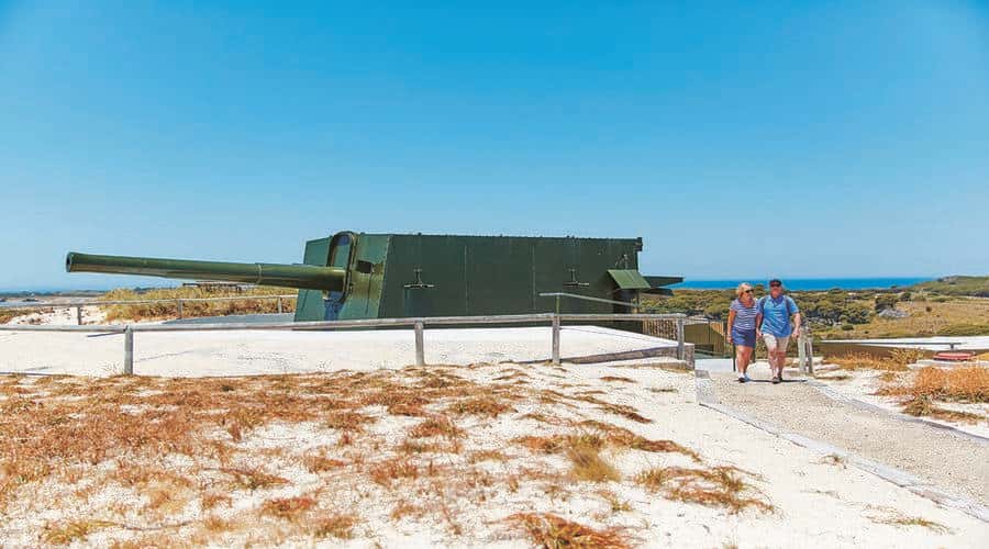 Rottnest Island: Grand Bus and Train Tour with Lunch - Jeannies Lookout and other quick-view wins on the route