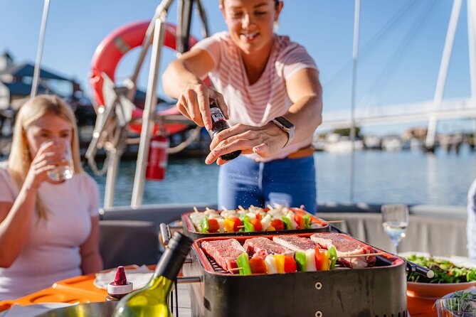 Self-Drive BBQ Boat Hire Mandurah - Group of 3 - 6 people - Mandurah BBQ Boat basics: what you’re really renting