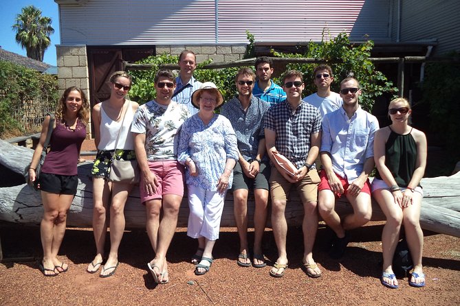 Swan Valley River Cruise and Wine Tasting Day Trip from Perth - Whistlers Chocolate Co: truffles and tastings to close the day